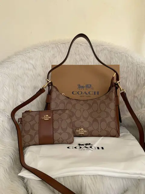 Coach 06 Laurel Hobo Shoulder Combo With Wristlet Wallet Original Box Packing