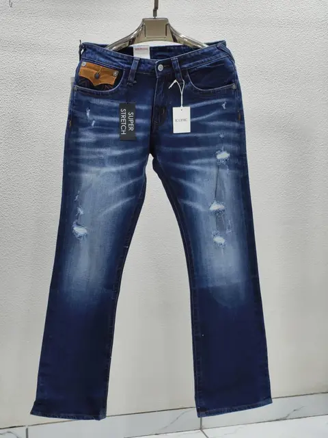 TRUE RELIGION IMPORTED STORE ARTICLE JEANS