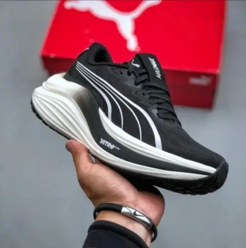Puma magmax nitro black white