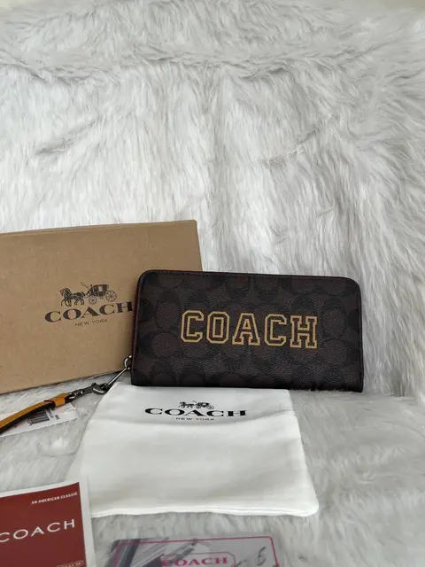 Coach 9-1 Premium quality zipper Wallet With Box Tags DustCover Highend Qualitu