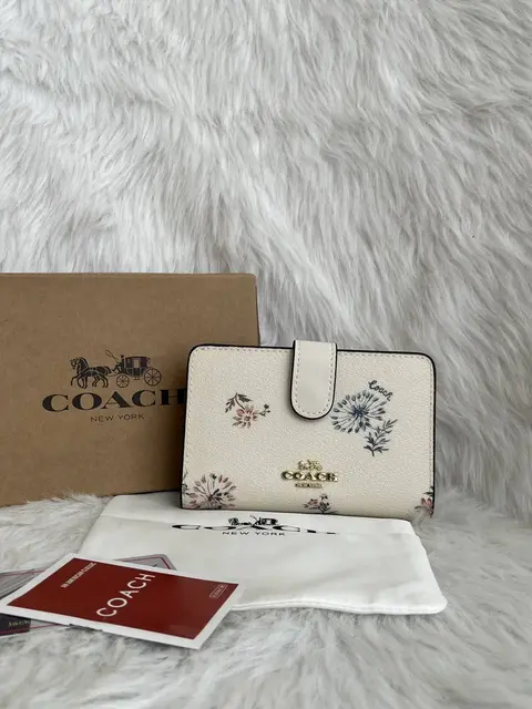 Coach 2-9 Premium Flap Wallet With OriginalBox DustCover Highend Coded