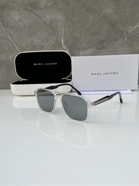 Marc jacobs 10047 transparent grey