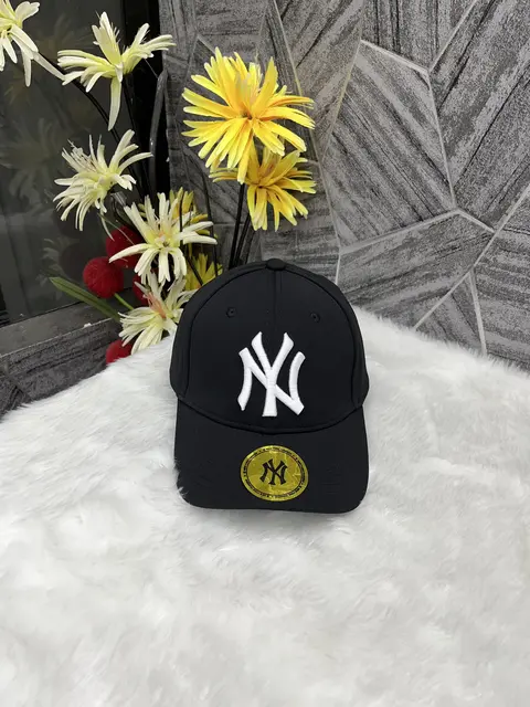 New York Yankees Black White Logo Premium Unisex Cap (With Safety Box)
