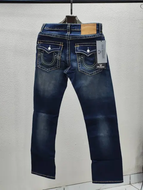 TRUE RELIGION IMPORTED STORE ARTICLE JEANS