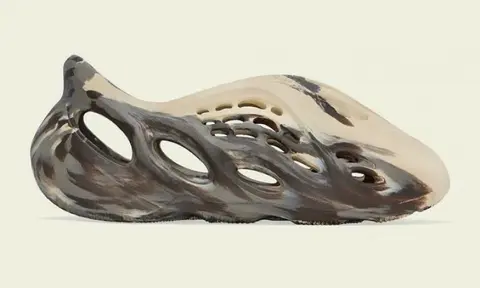 yeezy foam runner mx cream clay