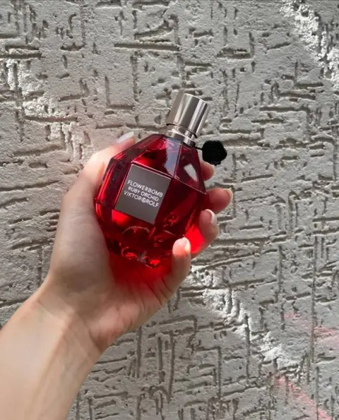 VIKTOR&ROLF FLOWERBOMB RUBY ORCHID EDP