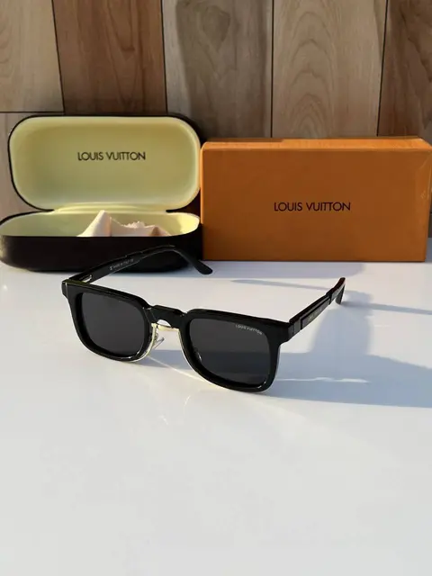 Louis Vuitton 1008 black gold sunglass