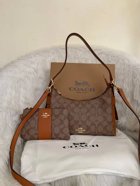 Coach 03 Laurel Hobo Shoulder Combo With Wristlet Wallet Original Box Packing