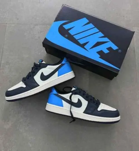 Air Jordan 1 Low OG Obsidian
