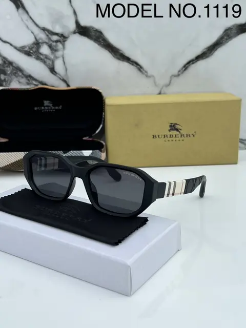 Burberry 1119 black