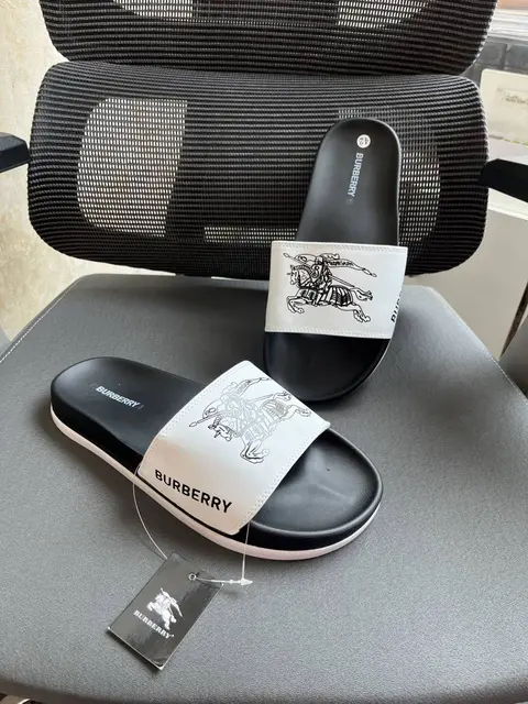Burberry Print Comfort Slides white