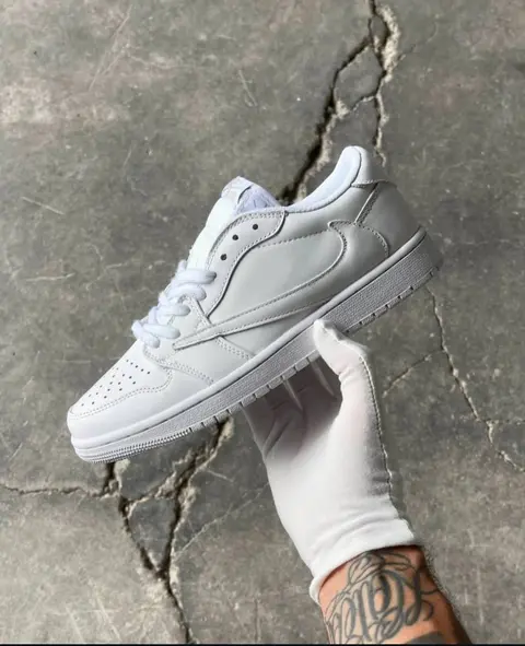 Air Jordan 1 Low Travis Scott White