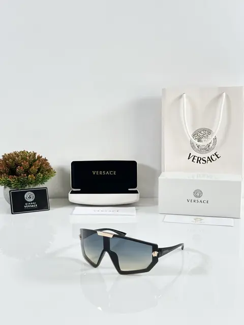 Versace 134 Black Green DC