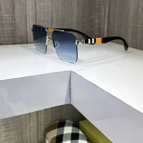 Burberry 22395