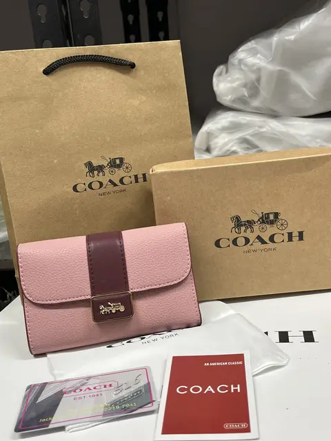Coach 4-4 grace premium wallet with originalbox carryBag