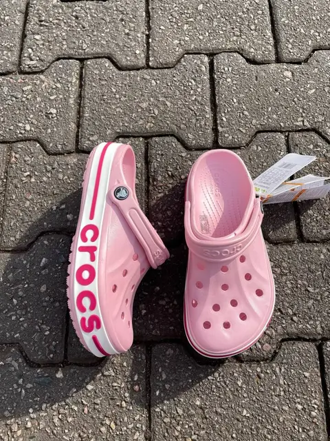 WMN Croccs Bayaband clogs pink