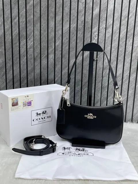 Coach Teri Black ShoulderBag With OriginalBox DustCover