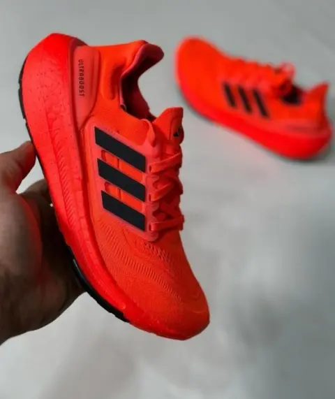 Adidas Ultraboost 23 solar red