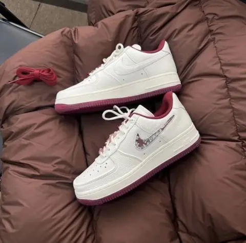 Nike AIRFORCE 1 VALENTINES DAY SEMI UA 161