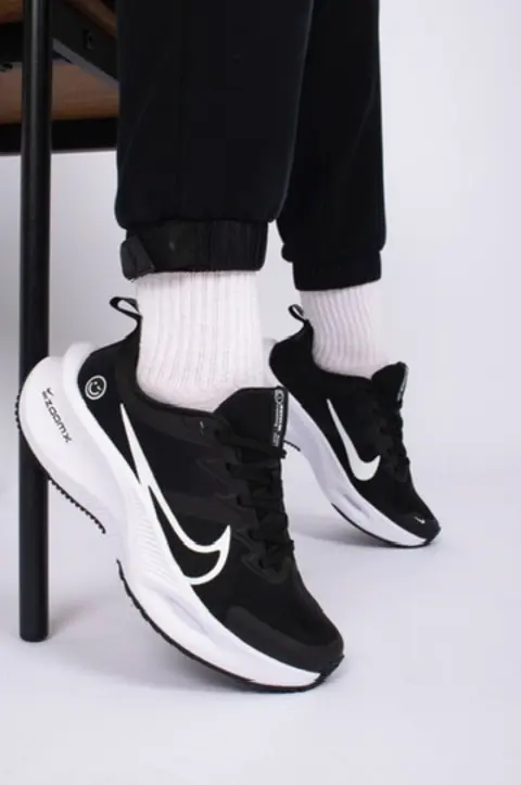 Nike zoom x smiley black white