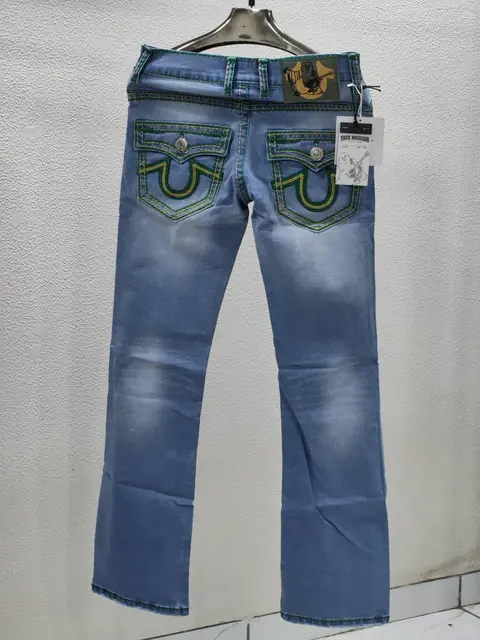 TRUE RELIGION IMPORTED STORE ARTICLE JEANS