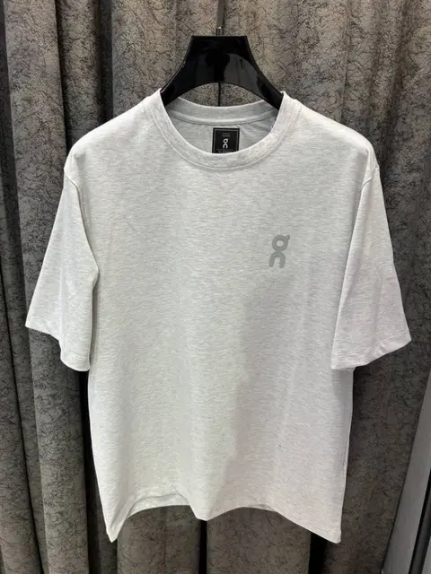 On Cloud IMPORTED STORE ARTICLE T SHIRT