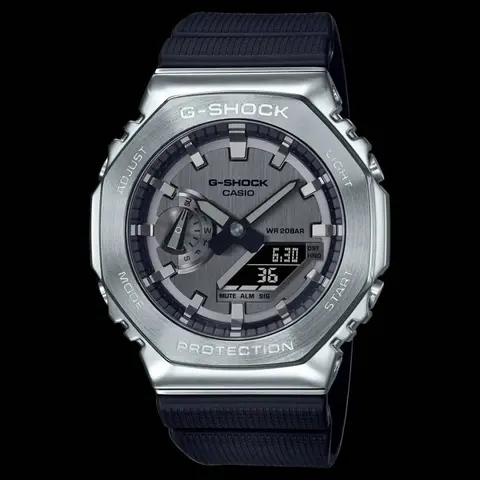 Casio g shock gm2100 black silver Black
