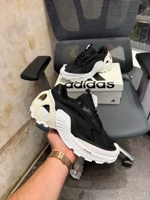 Adidas EDGE RUNNER BLACK BEIGE WHITE 2025 2028