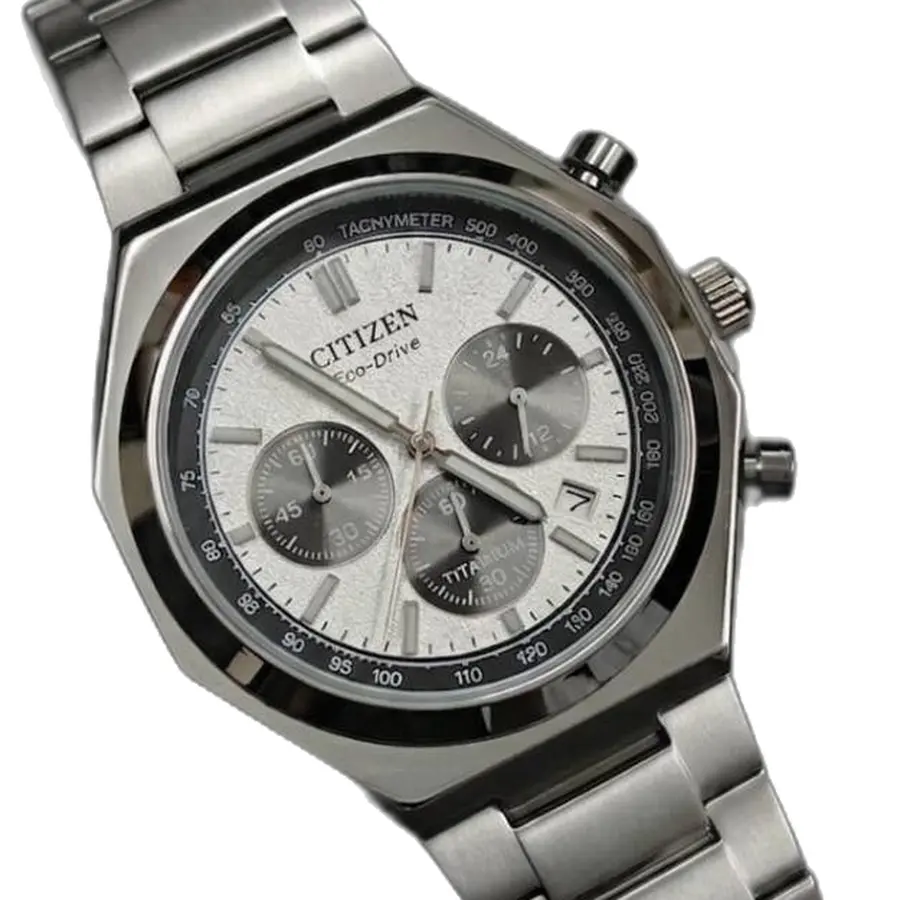Citizen Zenshin Chrono Super Titanium - dial close-up